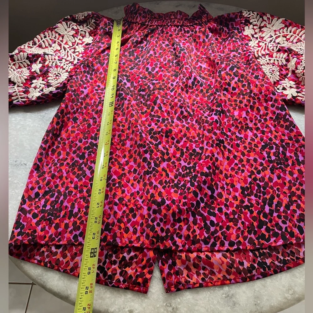 Anthropologie THML Embroidered Puff Sleeve Texture Top